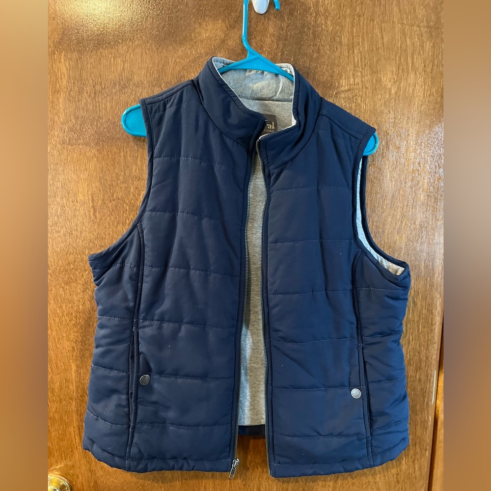 Women’s Navy Vest